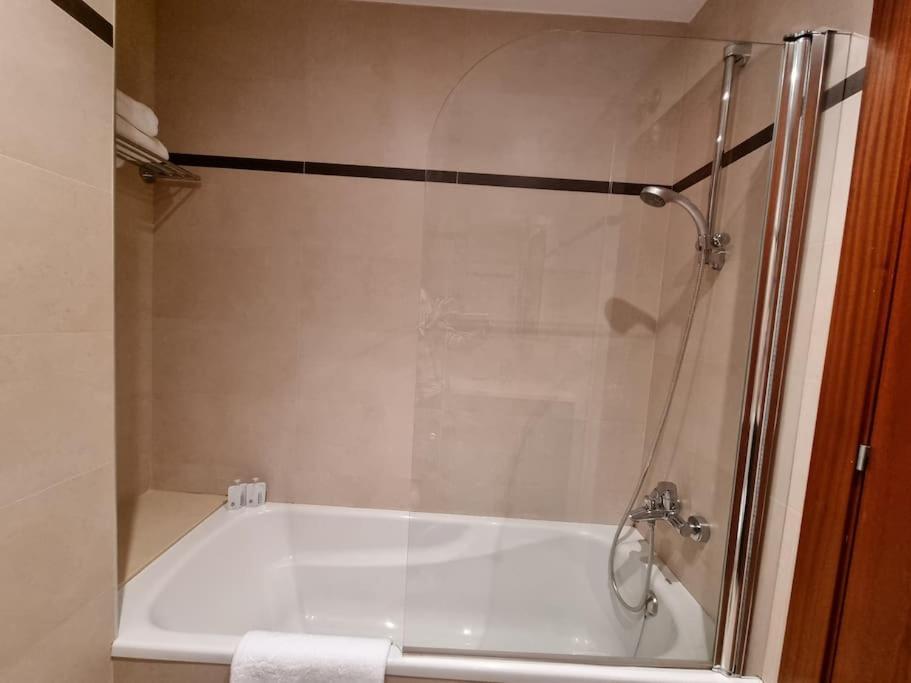 604B - Apartamento Con Garaje Oviedo Zewnętrze zdjęcie
